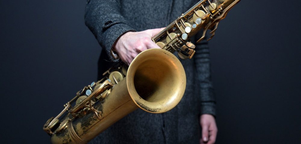 Уроки игры на саксофоне для взрослых